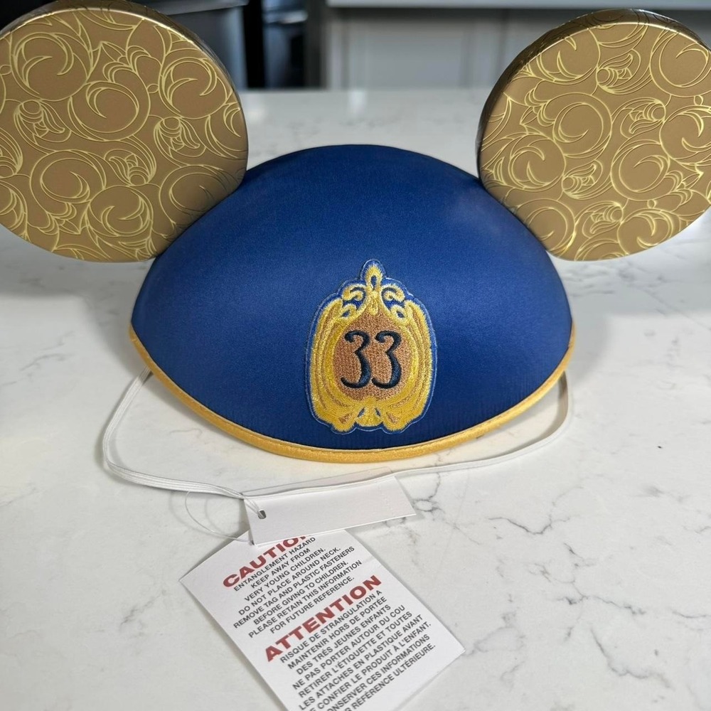 Disney Club 33 Exclusive Mickey Ears Fascinator Hat Gold Member Exclusive NWT